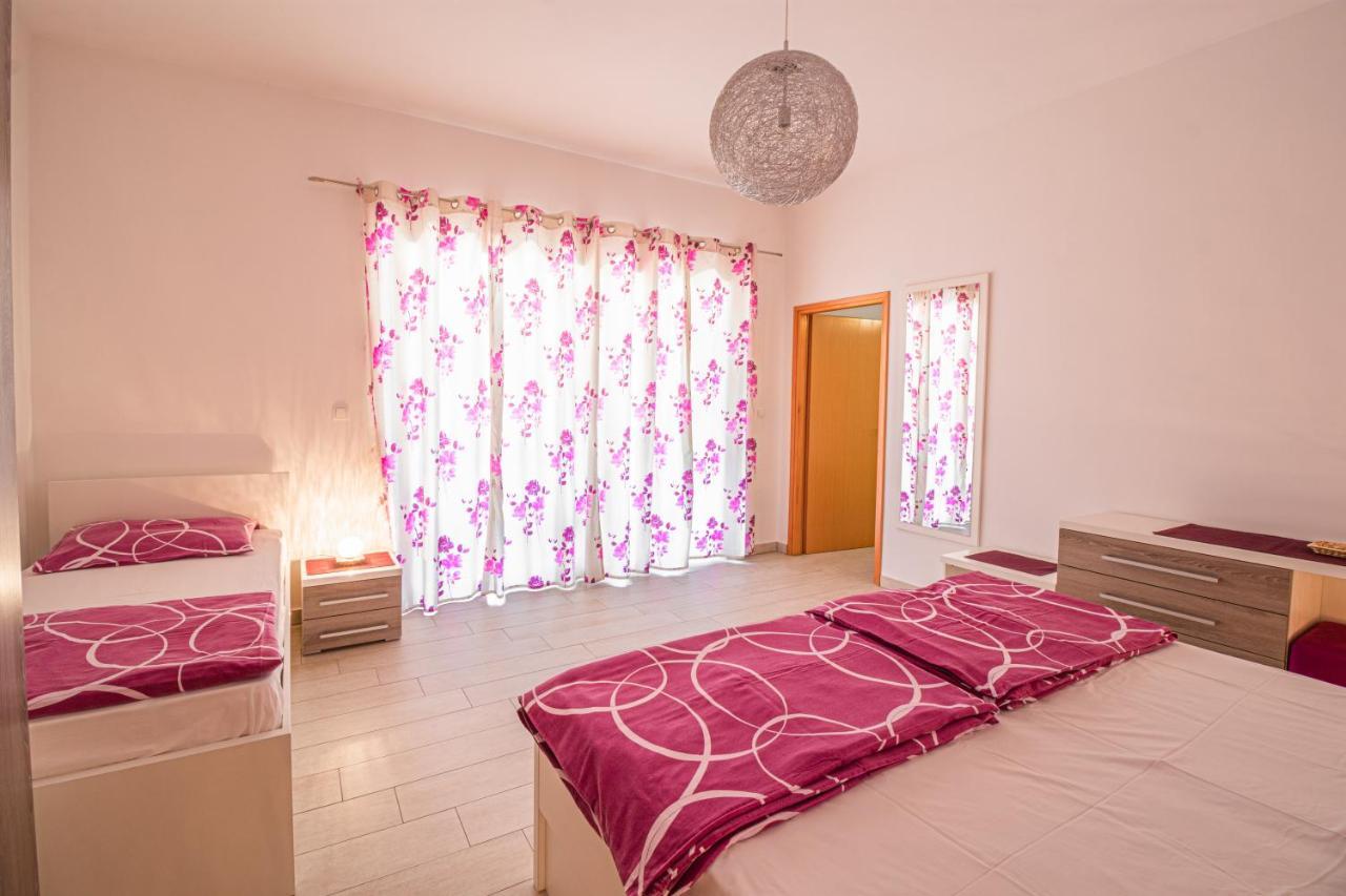 Apartments Sandra Kornić Εξωτερικό φωτογραφία