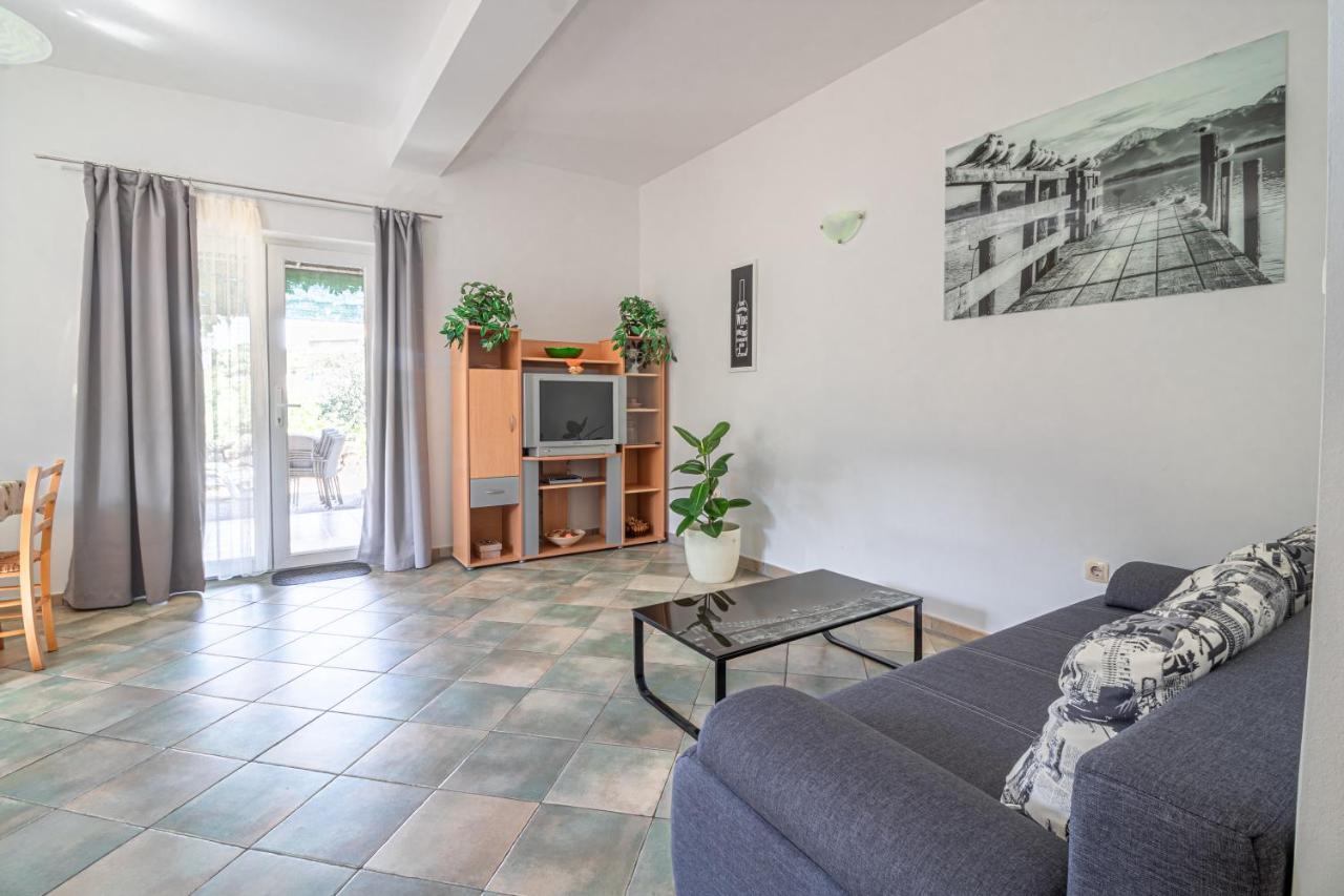 Apartments Sandra Kornić Εξωτερικό φωτογραφία